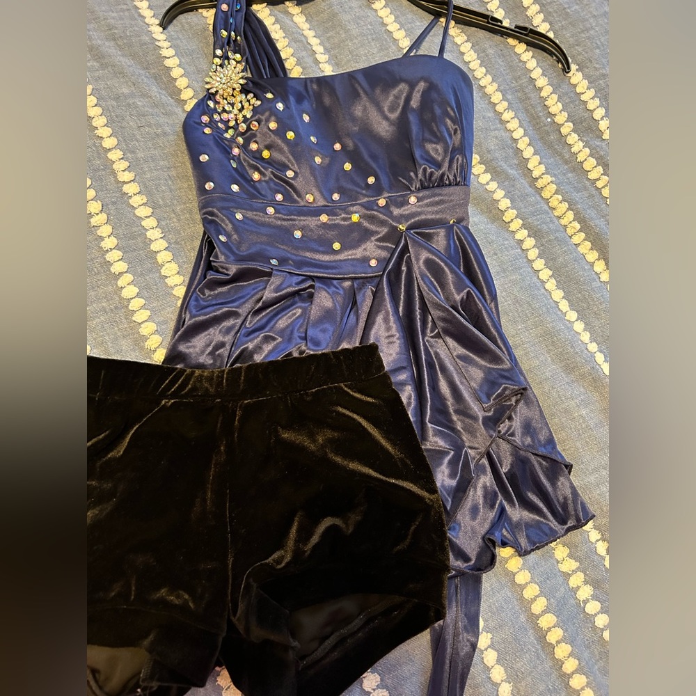 DANCE PERFORMANCE Crystal Embellished Costume VELVET Shorts, S donating 9/16
